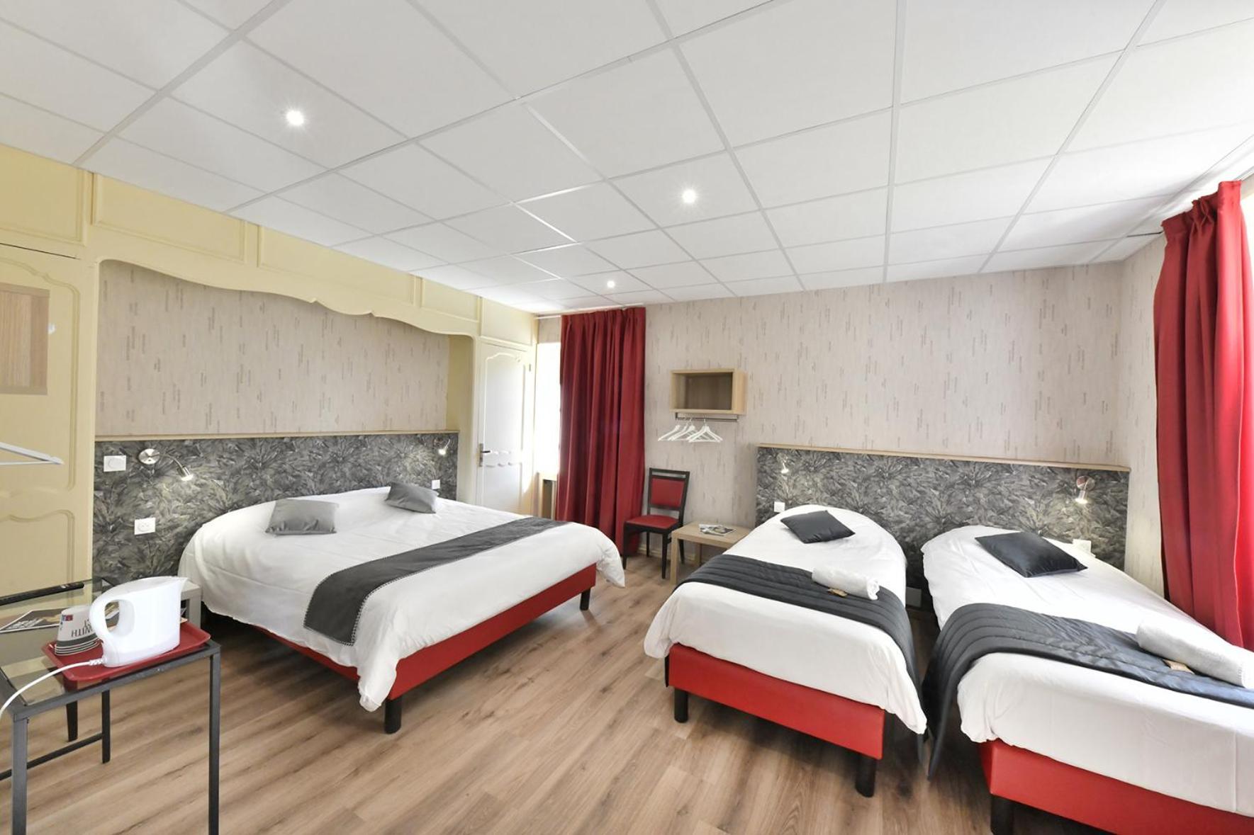 Les Portes Du Cantal Massiac Zewnętrze zdjęcie